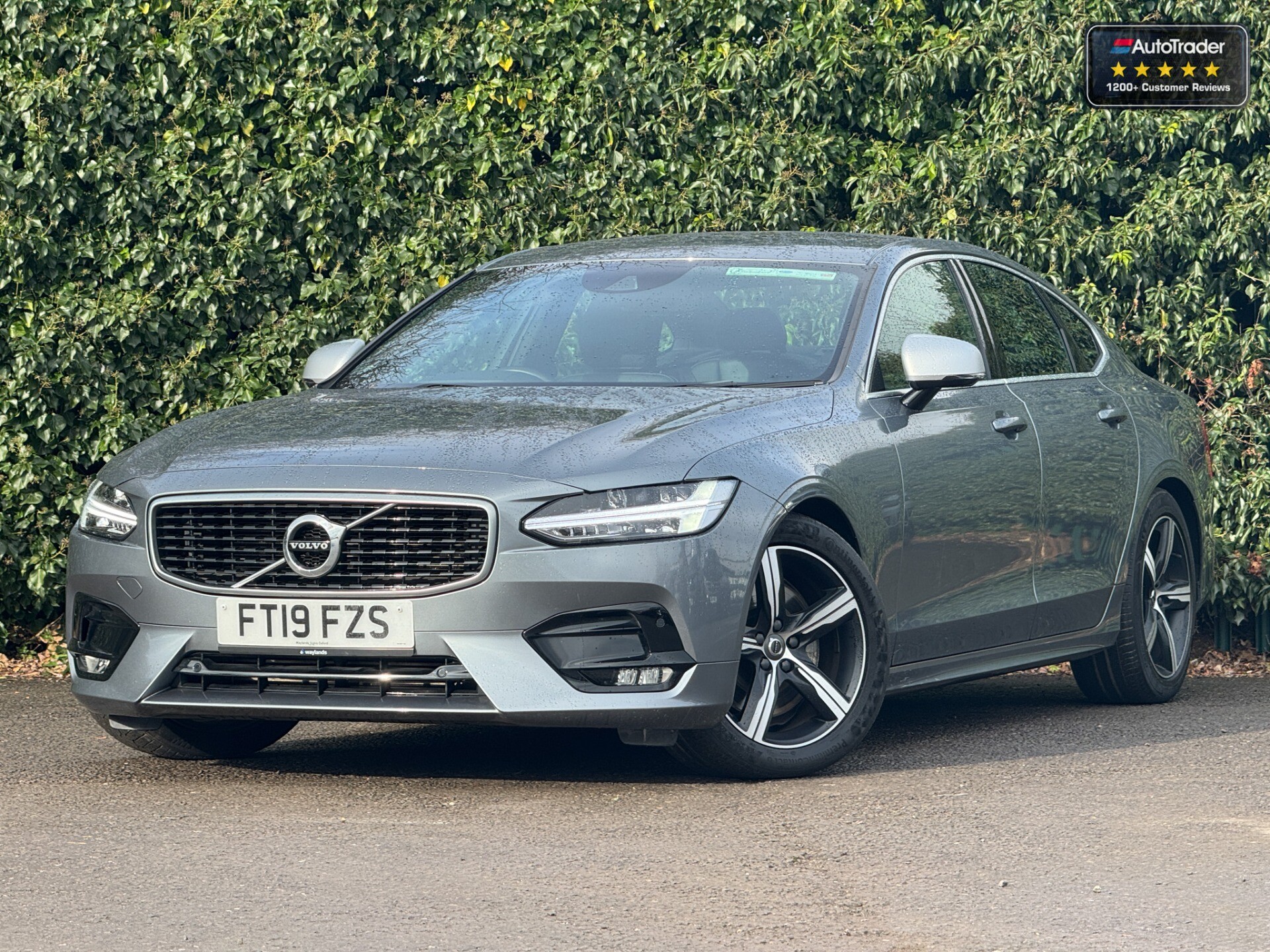 Main listing image - Volvo S90