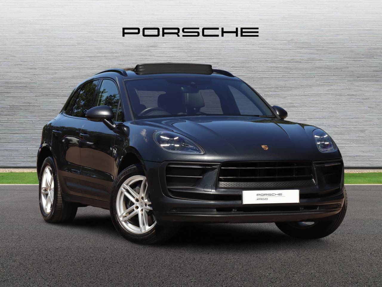 Main listing image - Porsche Macan