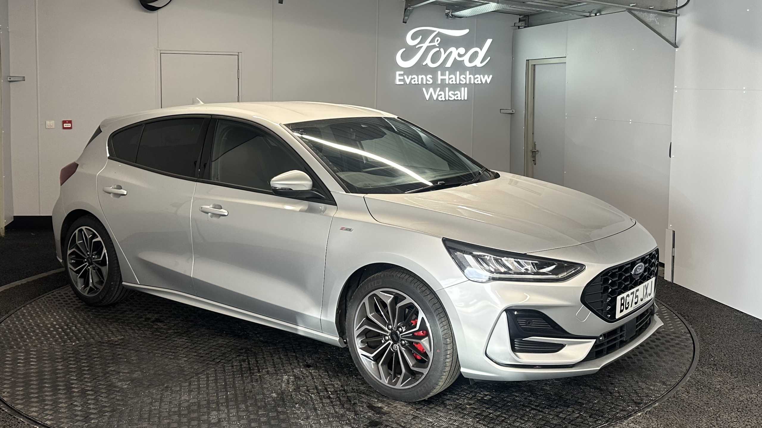 Main listing image - Ford Focus