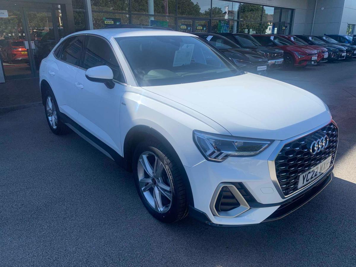 Main listing image - Audi Q3