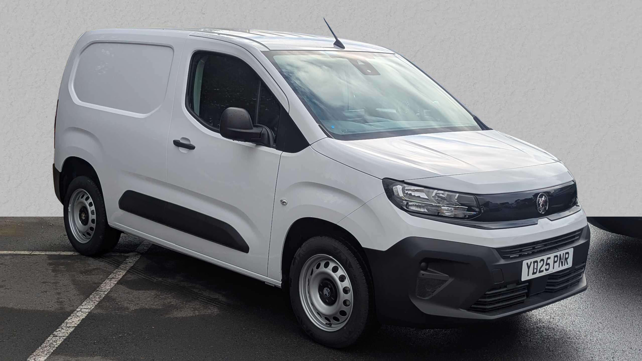 Main listing image - Vauxhall Combo Cargo