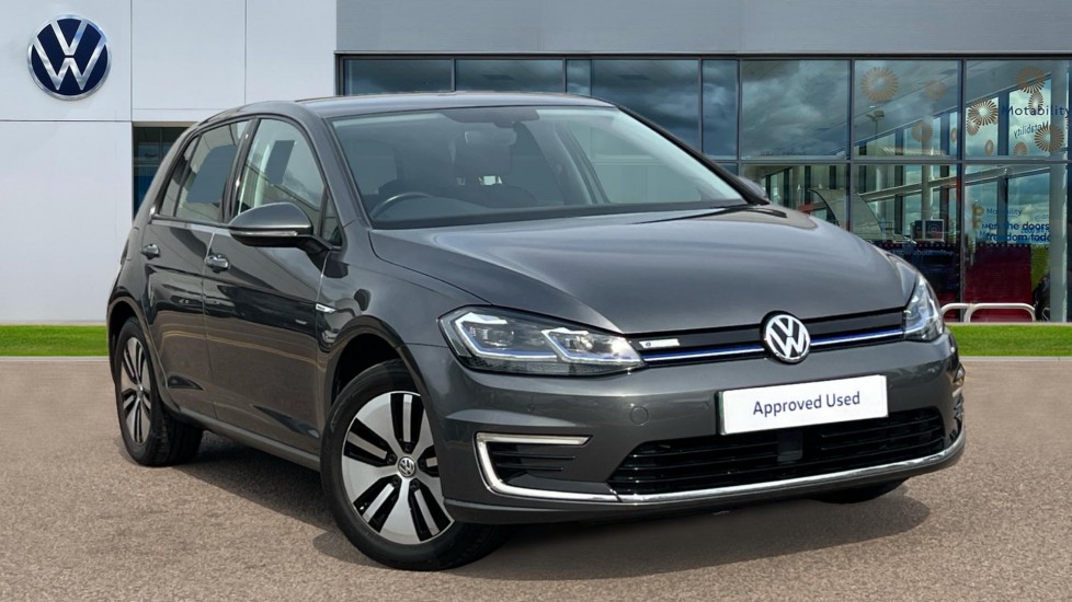 Main listing image - Volkswagen e-Golf