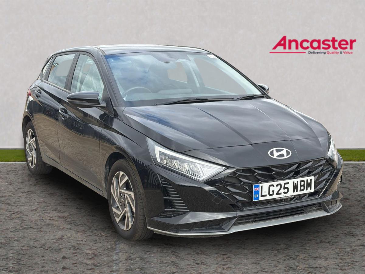 Main listing image - Hyundai i20