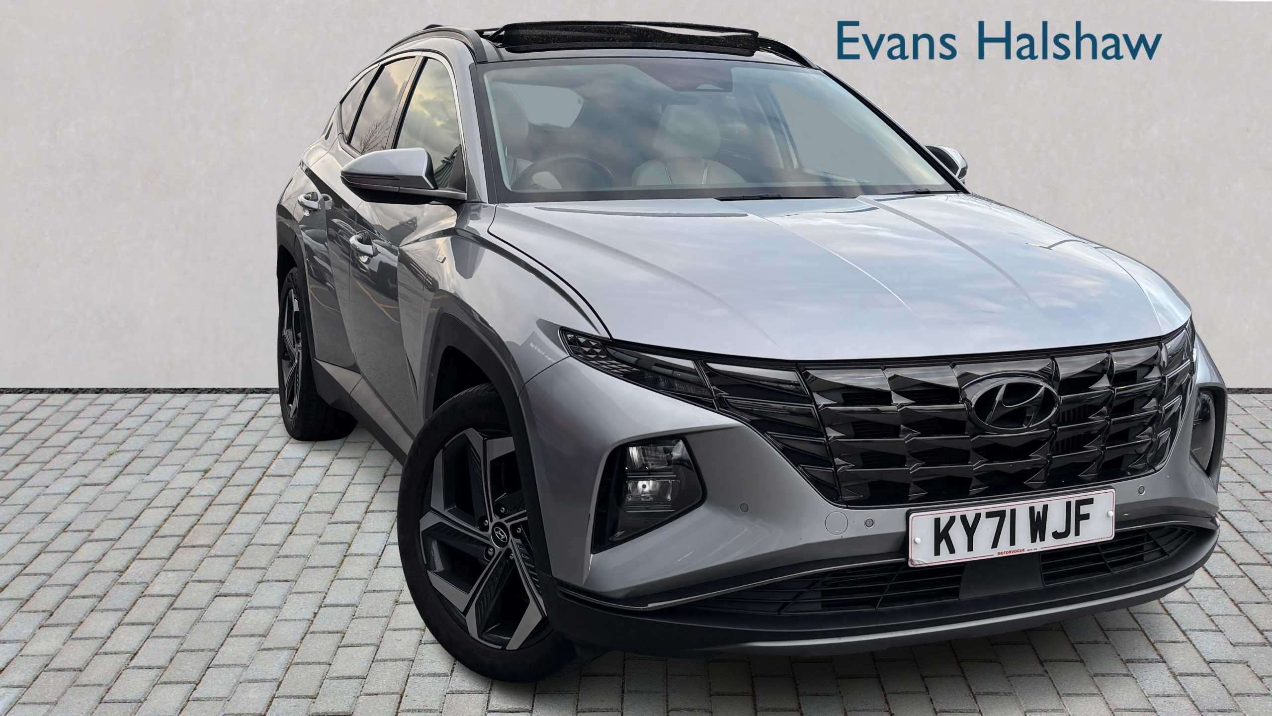 Main listing image - Hyundai Tucson