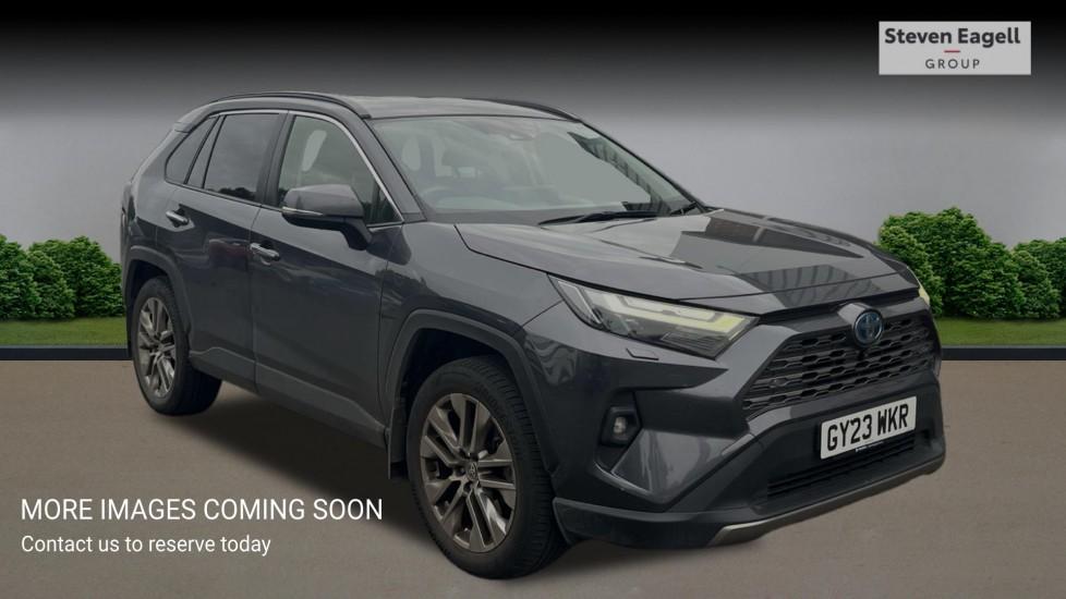 Main listing image - Toyota RAV4