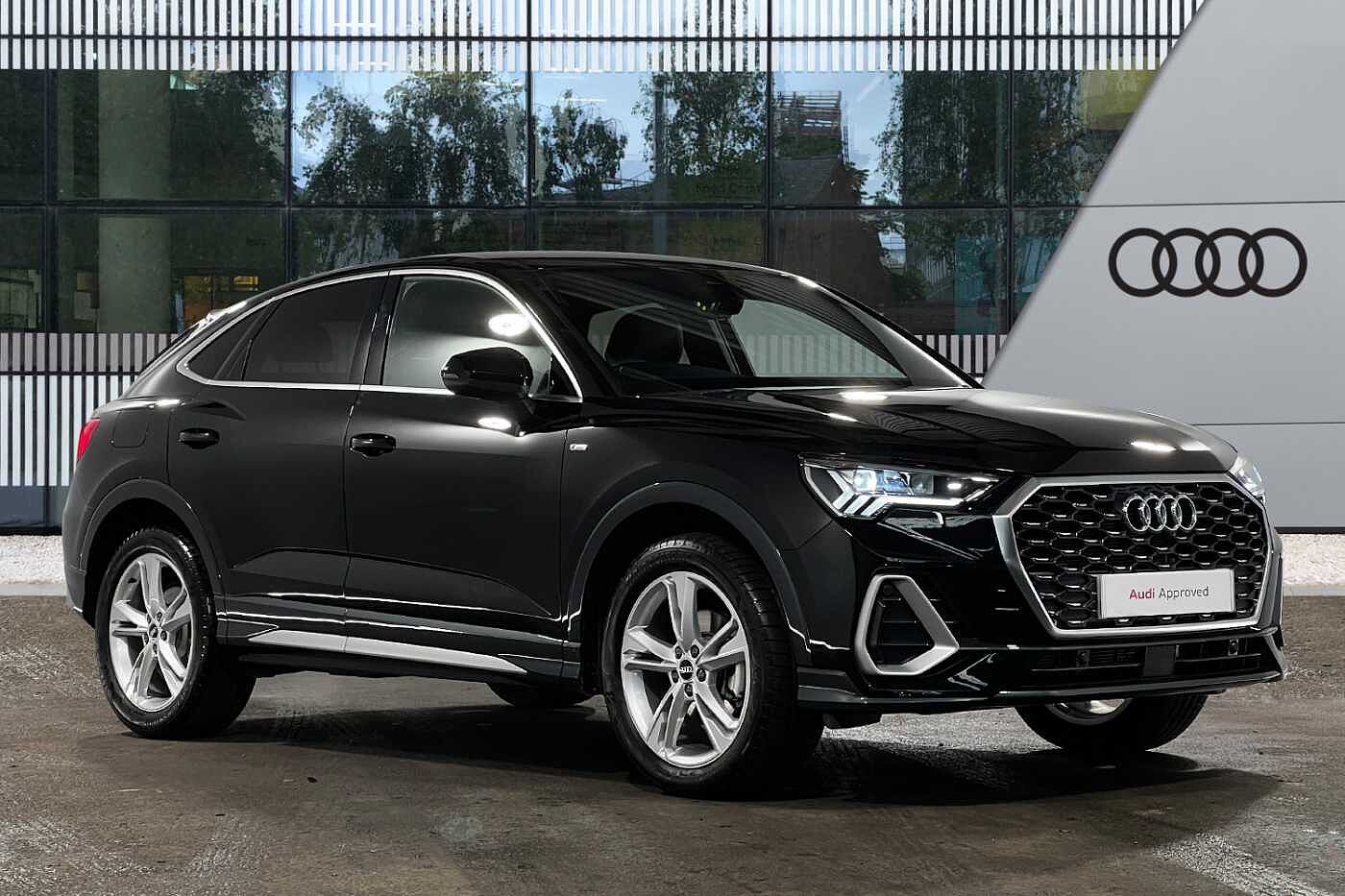 Main listing image - Audi Q3