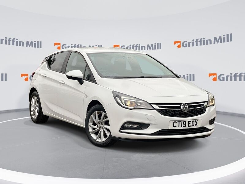 Main listing image - Vauxhall Astra