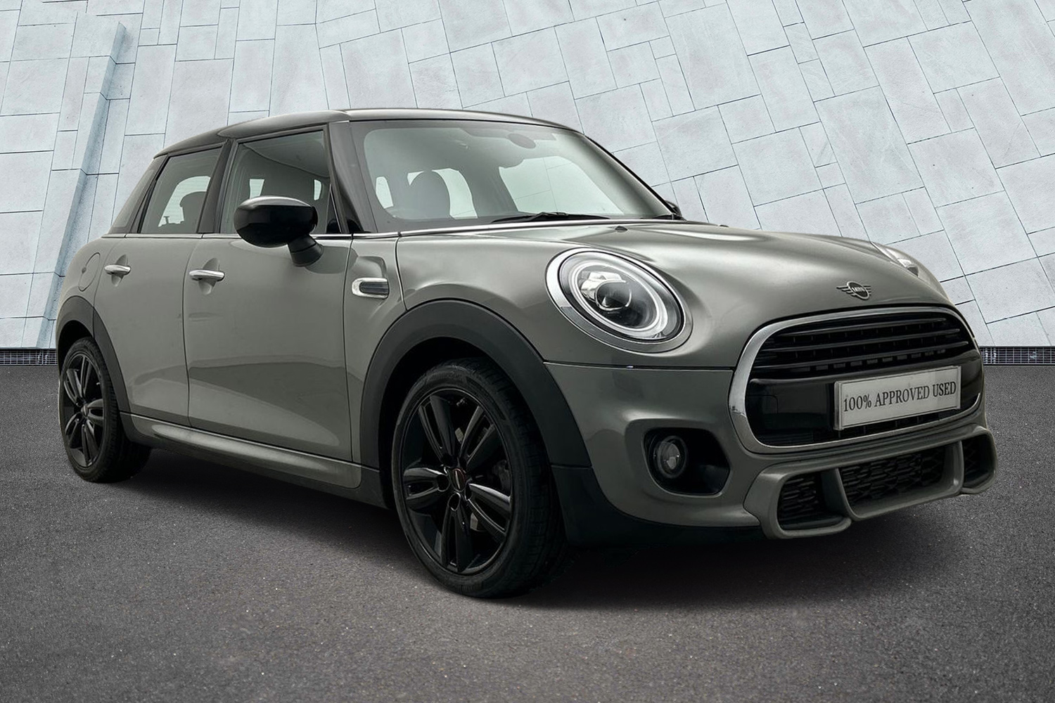 Main listing image - MINI Hatchback 5dr