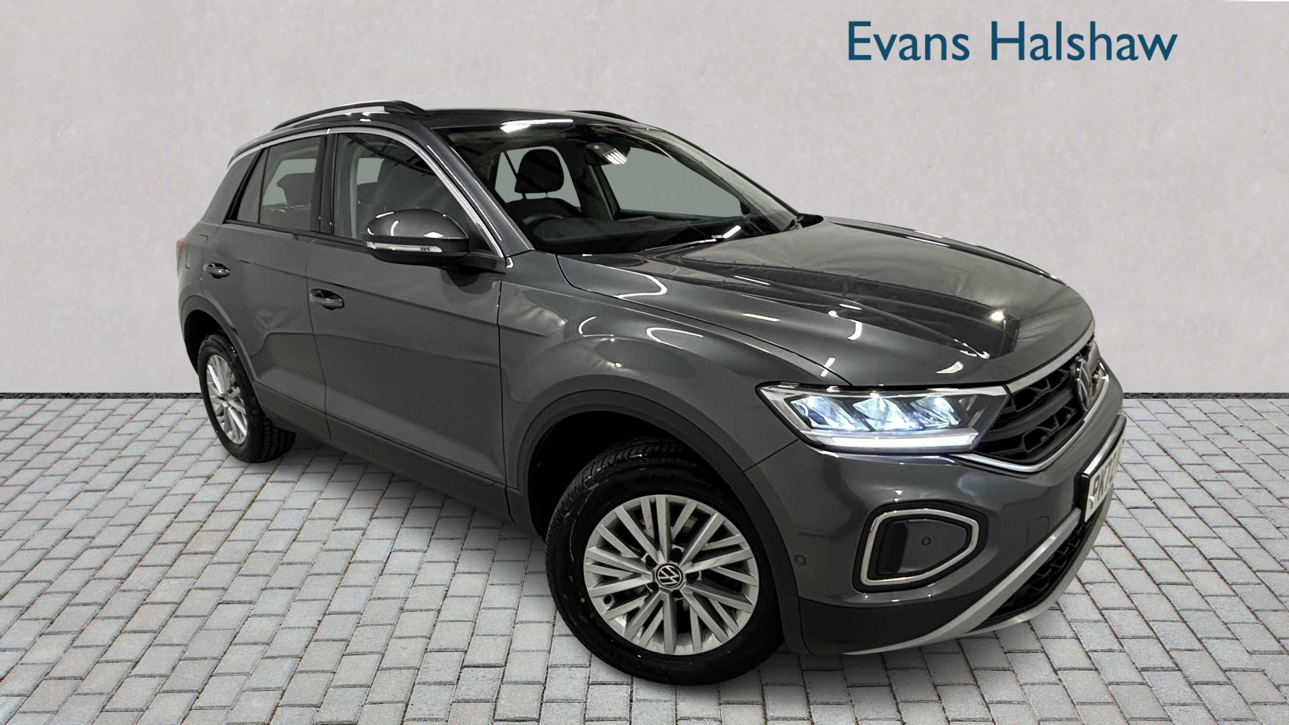 Main listing image - Volkswagen T-Roc