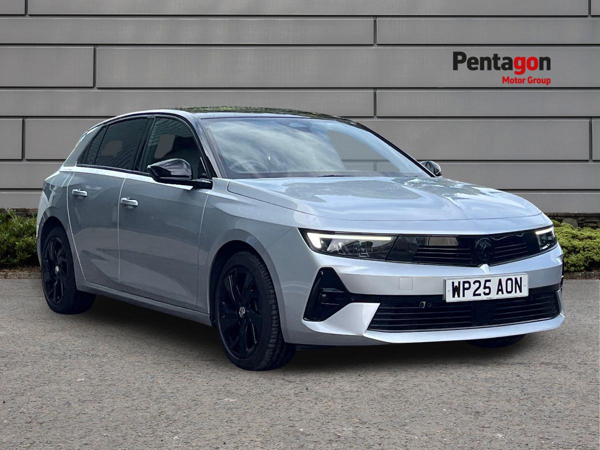 Main listing image - Vauxhall Astra