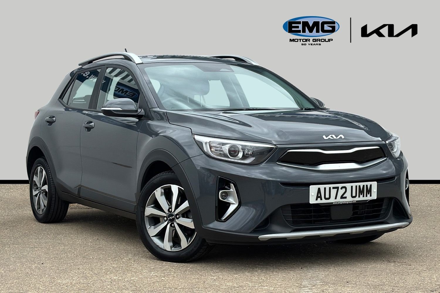 Main listing image - Kia Stonic