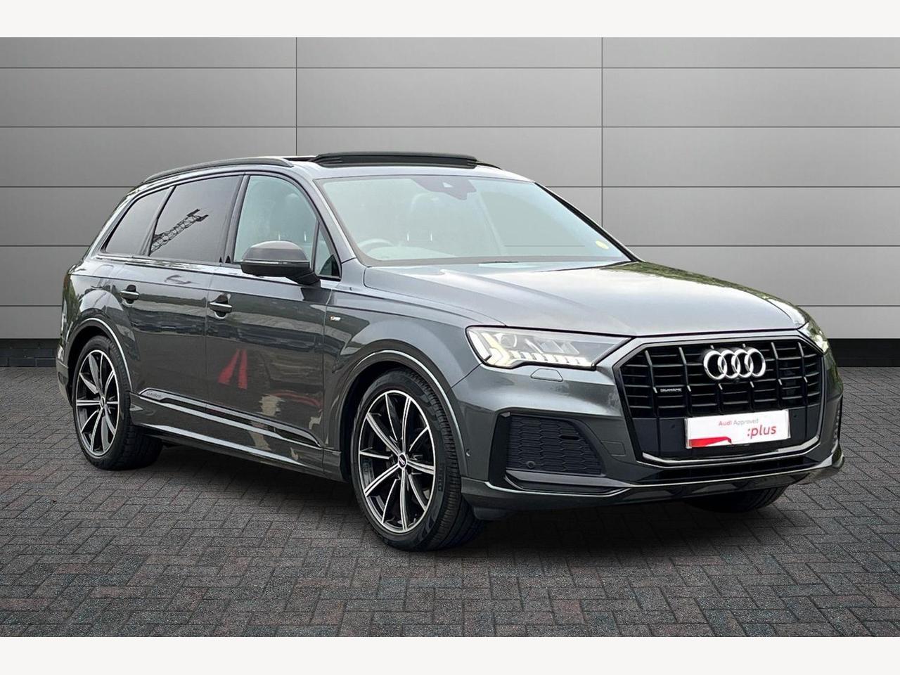 Main listing image - Audi Q7