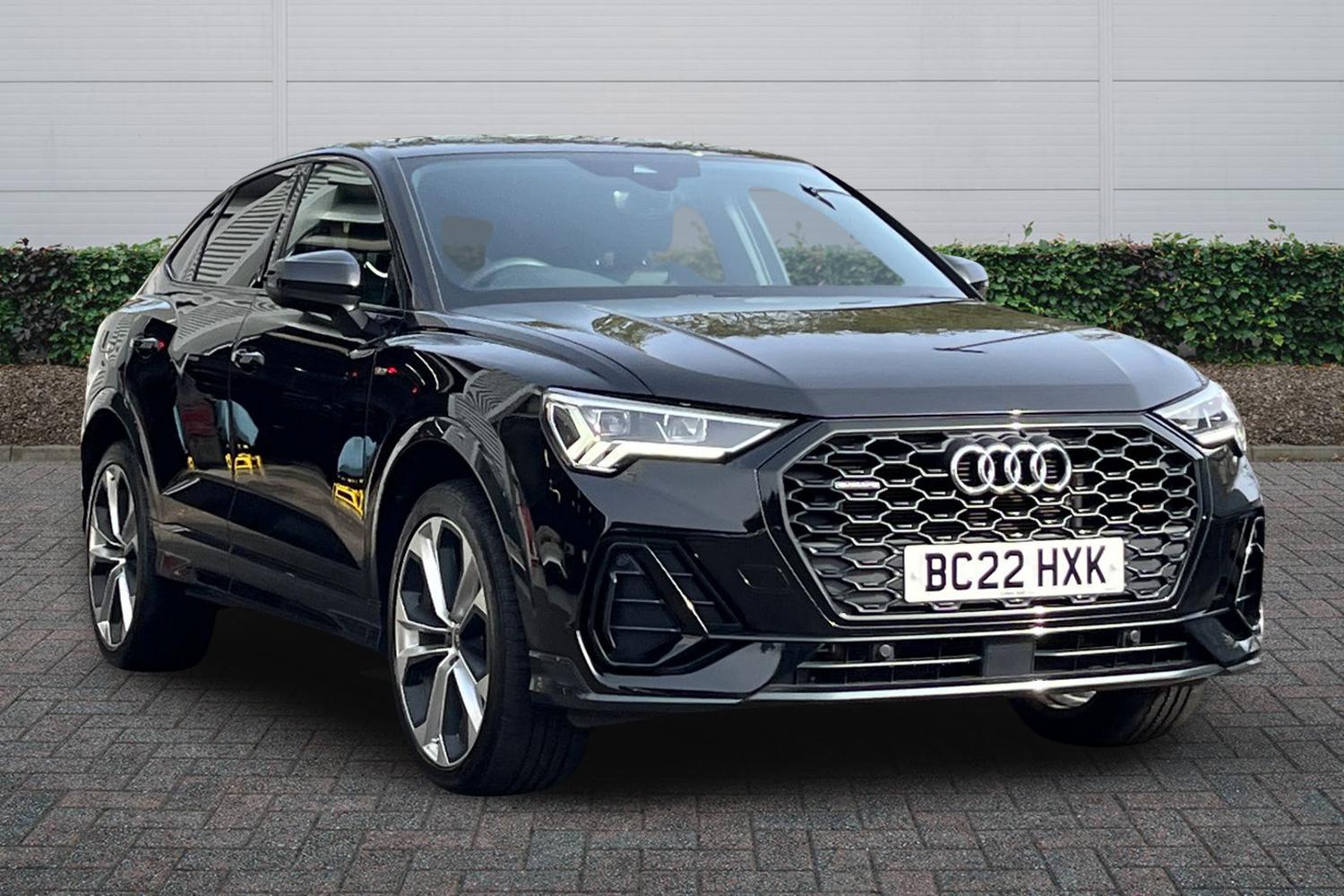 Main listing image - Audi Q3