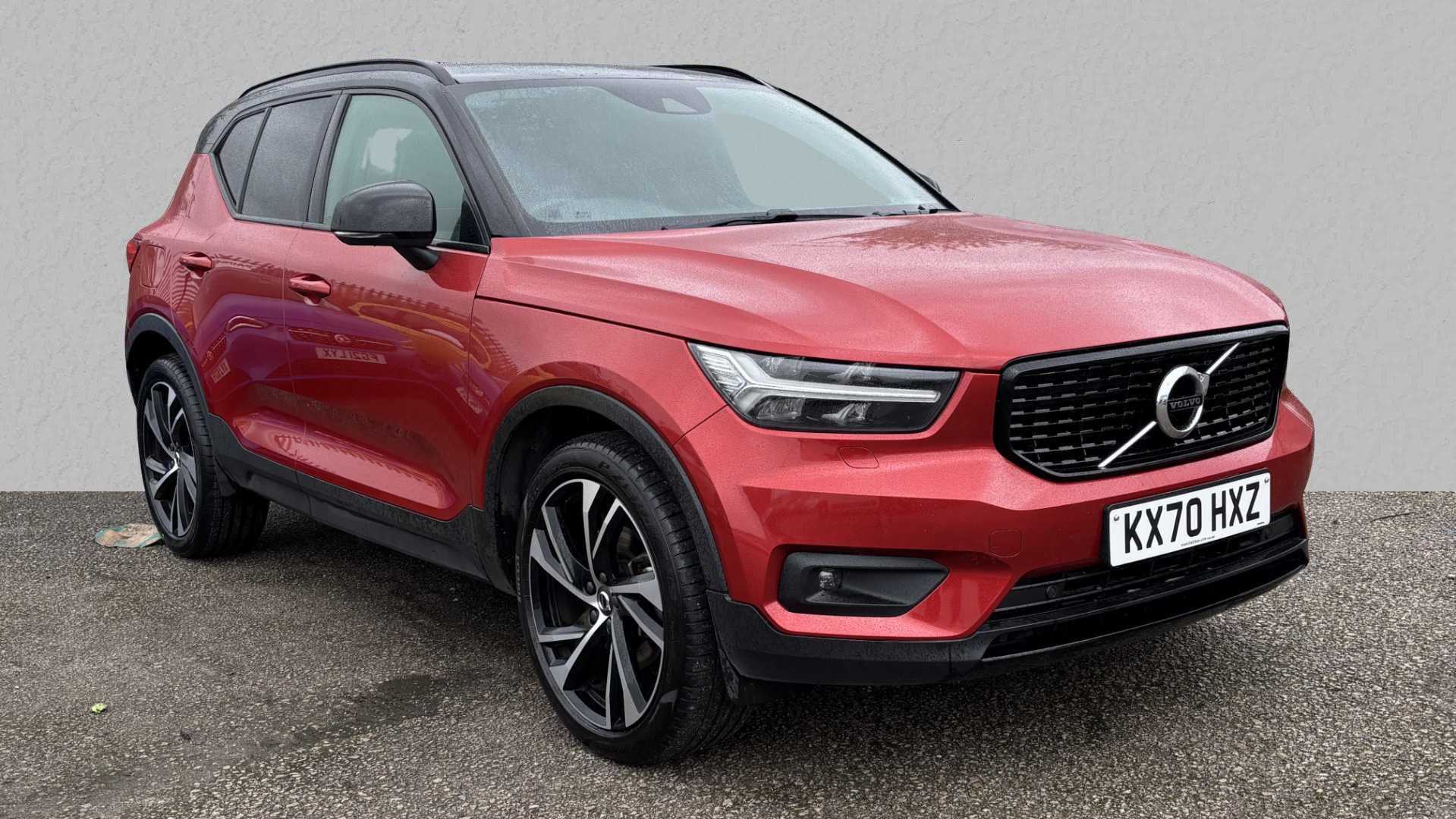 Main listing image - Volvo XC40