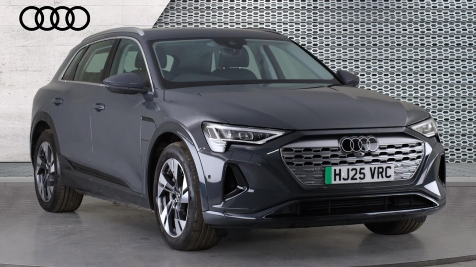 Main listing image - Audi Q8 e-tron