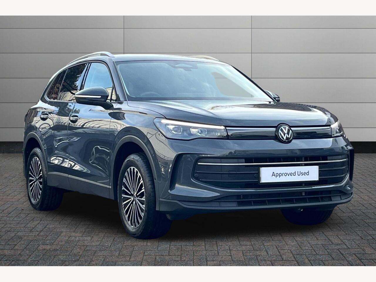Main listing image - Volkswagen Tiguan