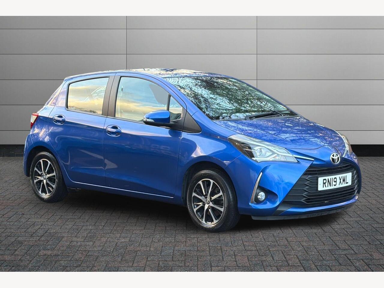 Main listing image - Toyota Yaris