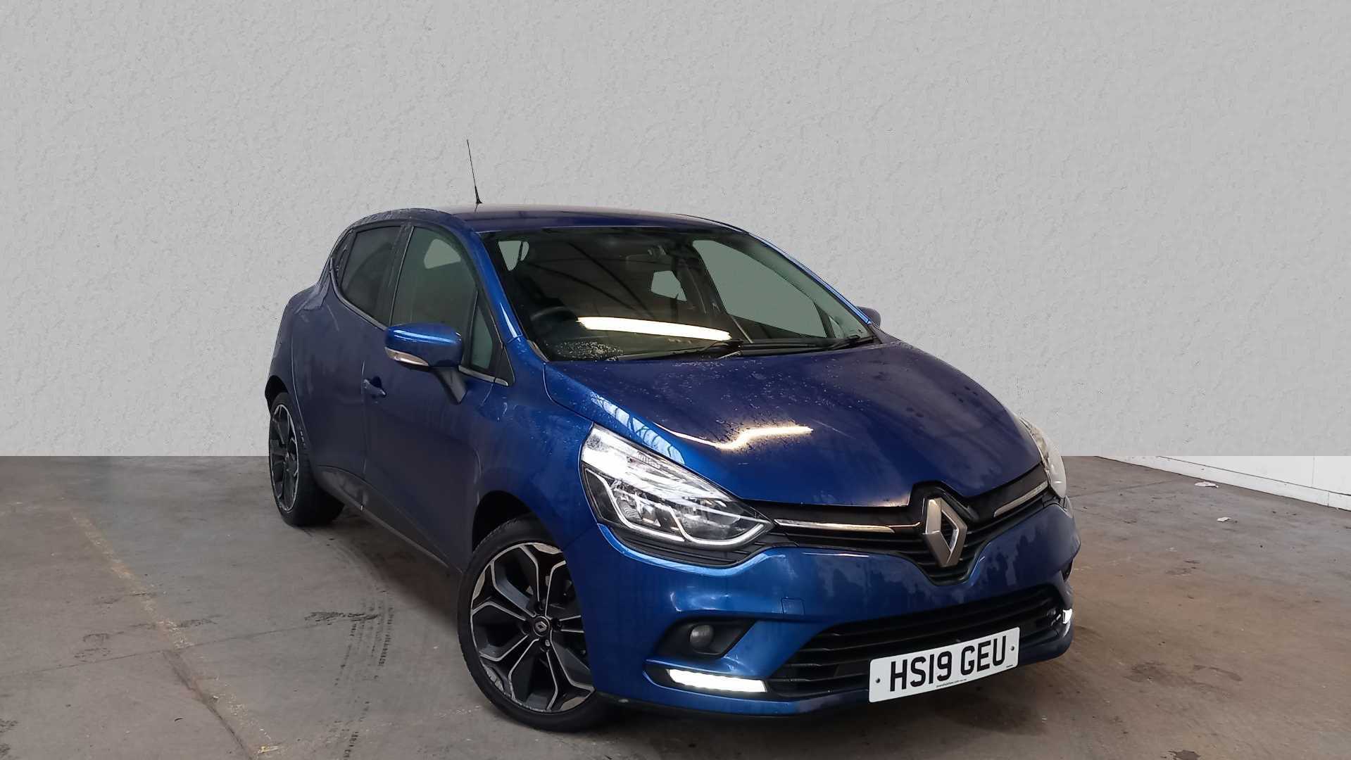 Main listing image - Renault Clio