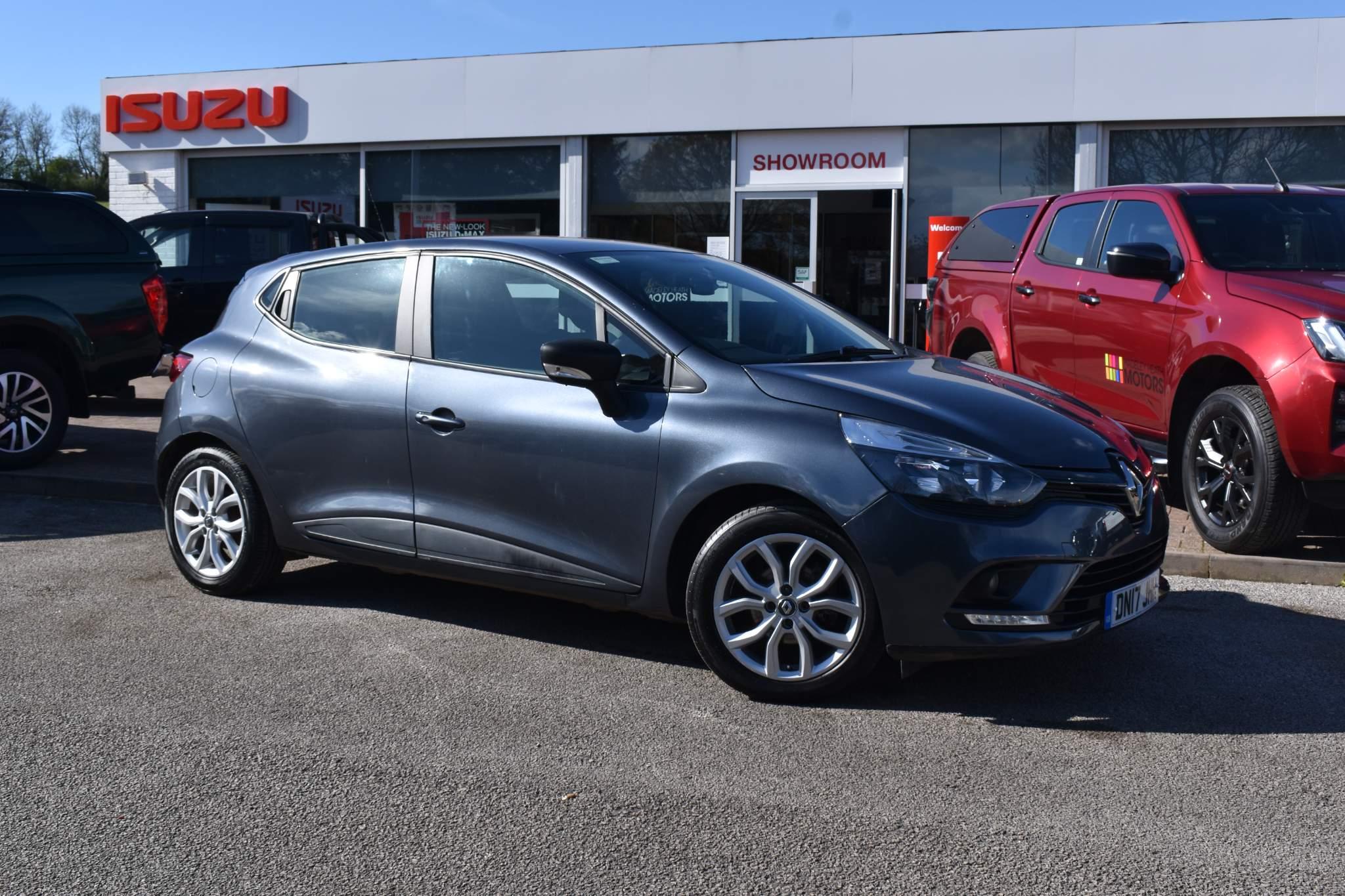 Main listing image - Renault Clio