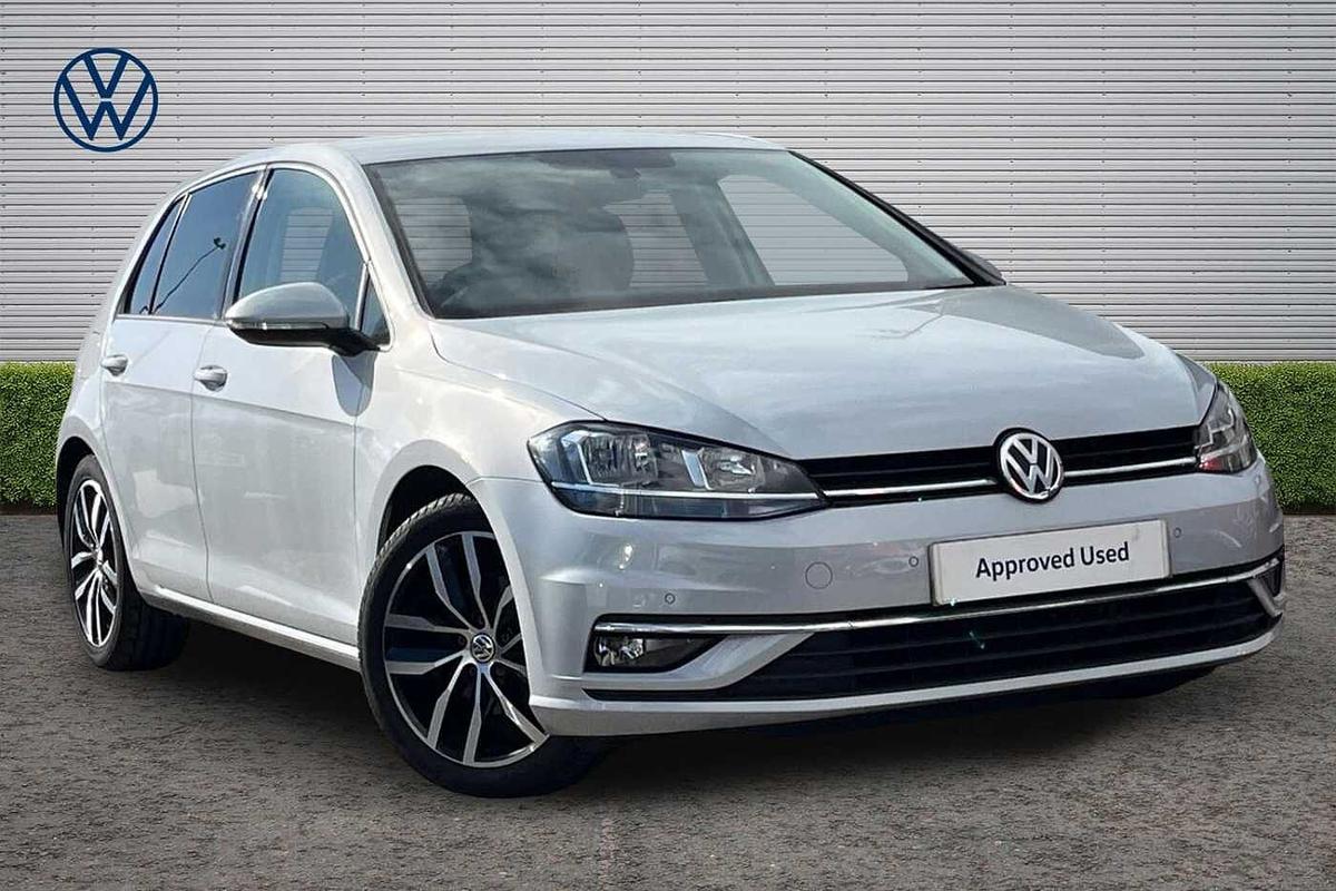 Main listing image - Volkswagen Golf