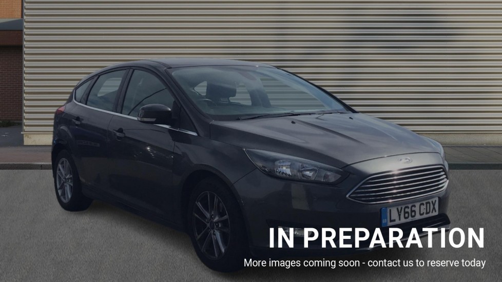 Main listing image - Ford Focus