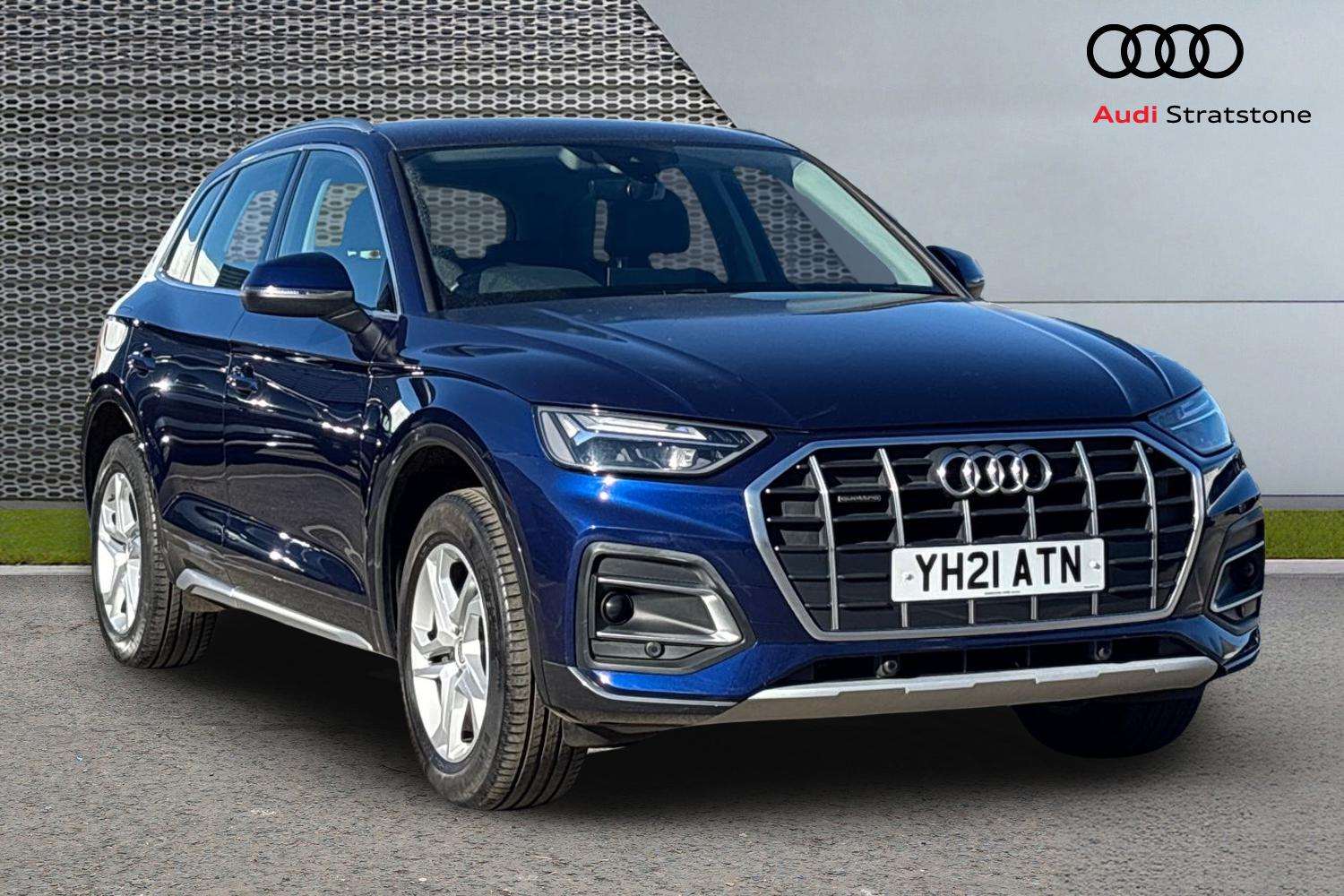 Main listing image - Audi Q5