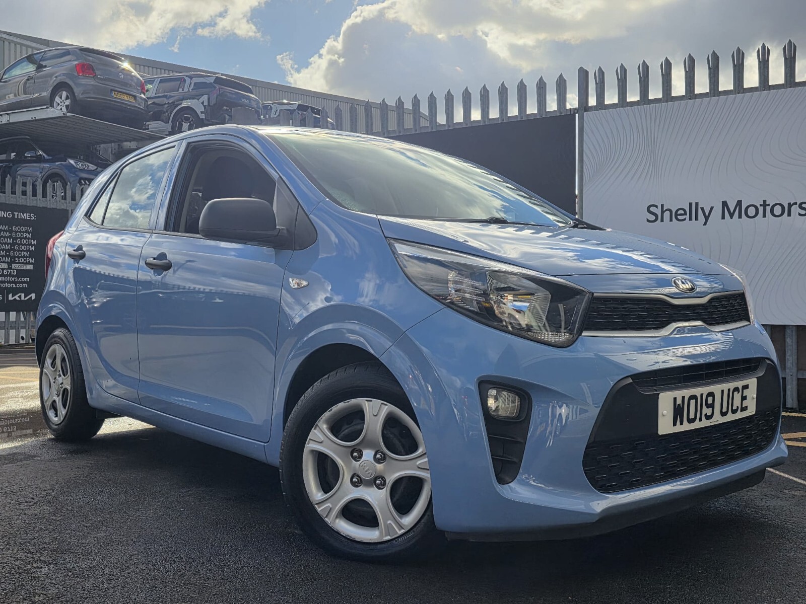 Main listing image - Kia Picanto