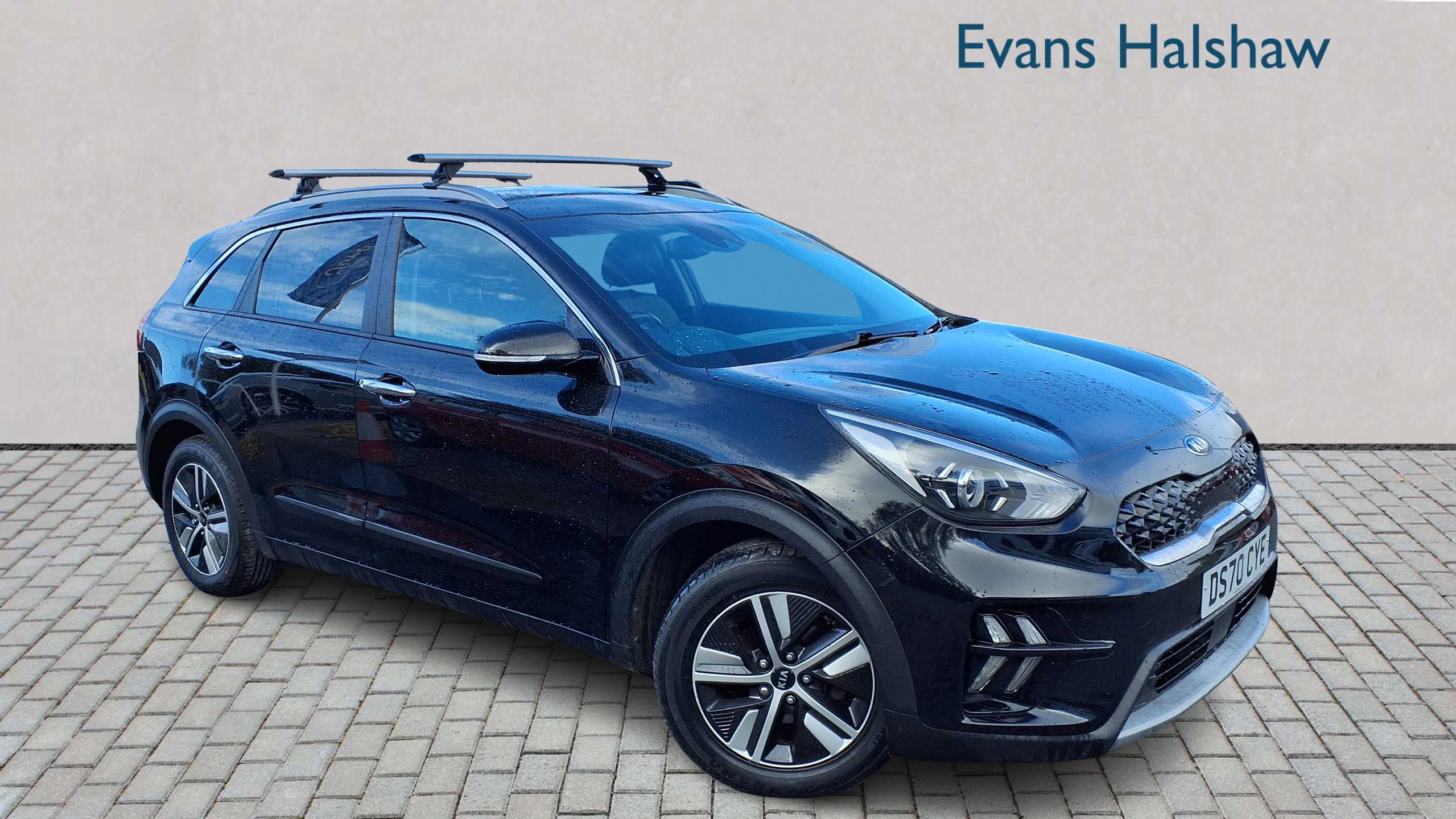 Main listing image - Kia Niro
