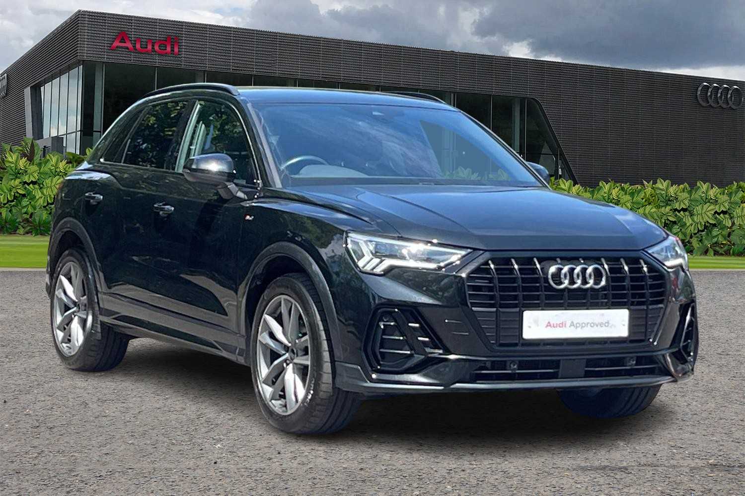 Main listing image - Audi Q3