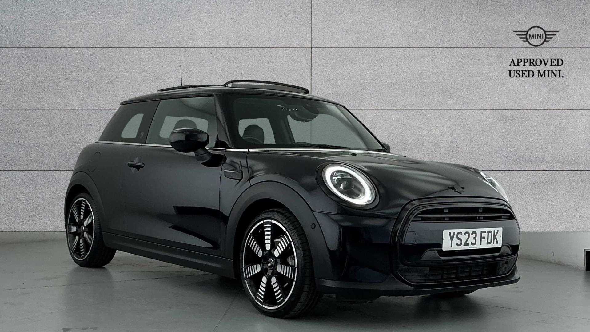 Main listing image - MINI Hatchback