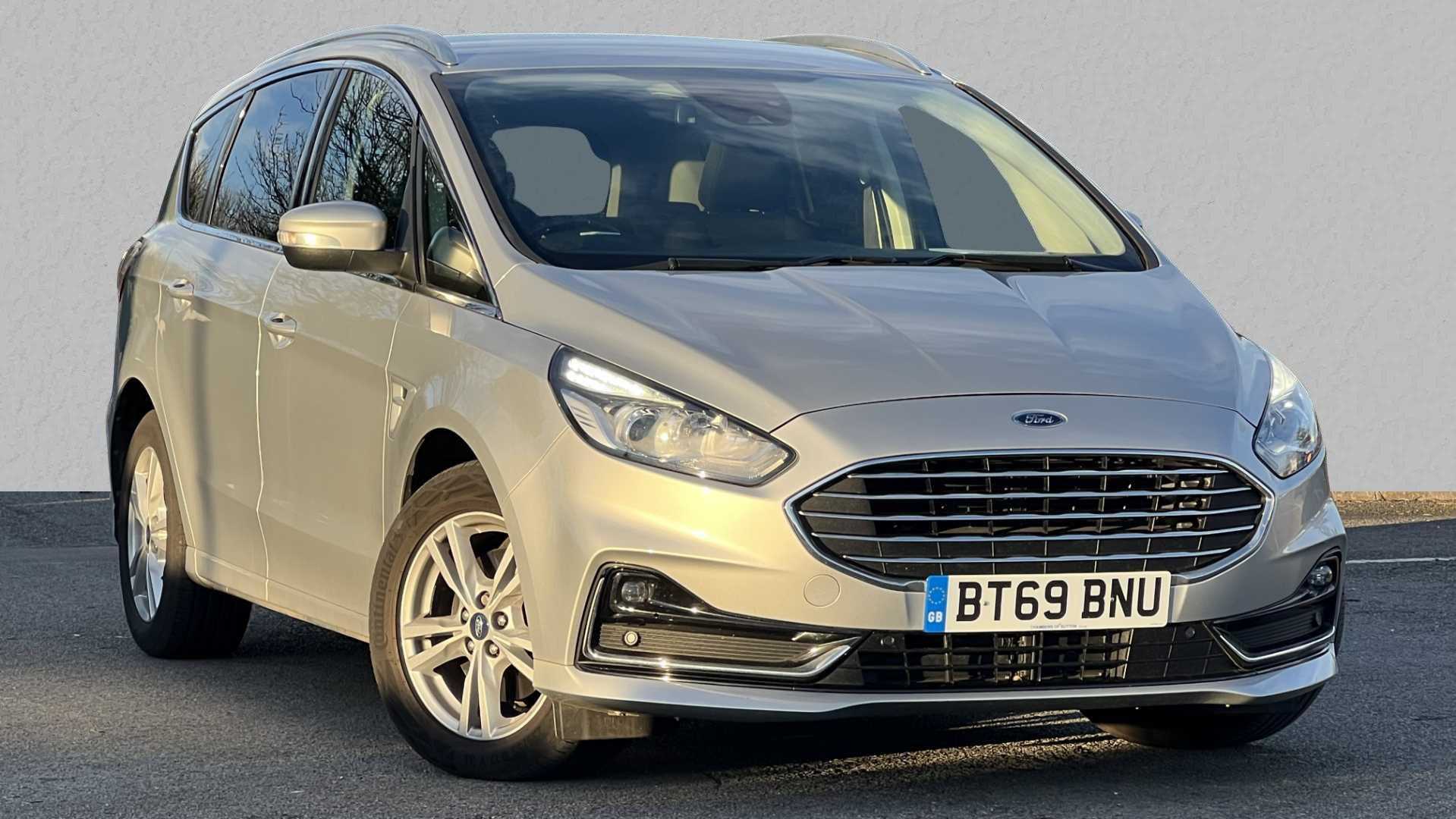 Main listing image - Ford S-MAX