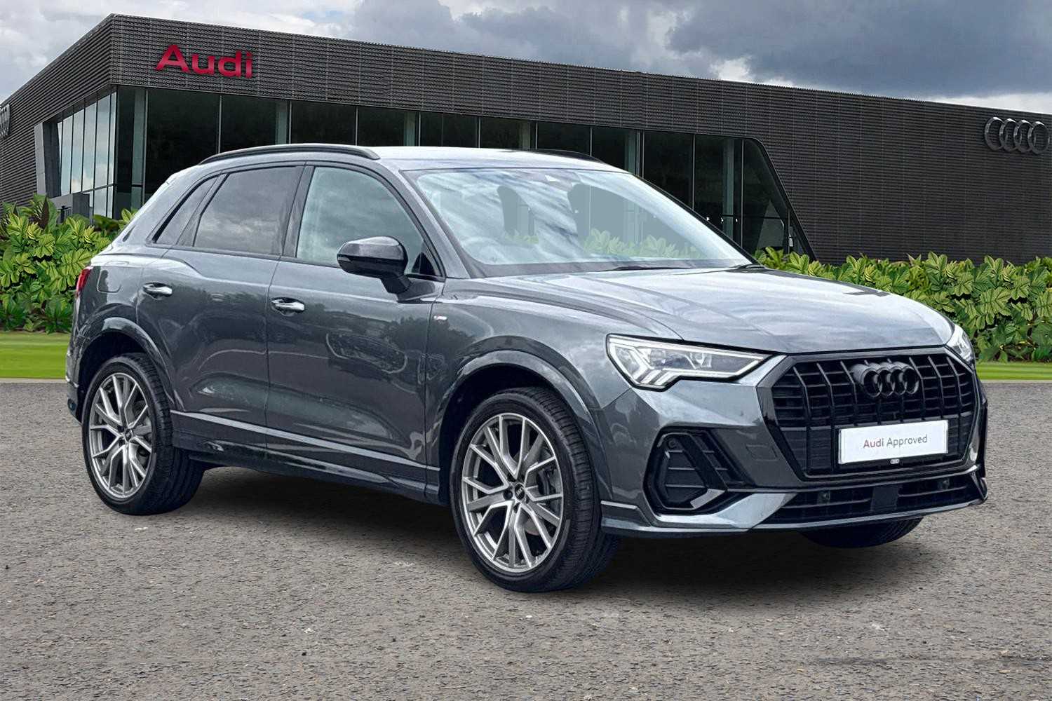 Main listing image - Audi Q3