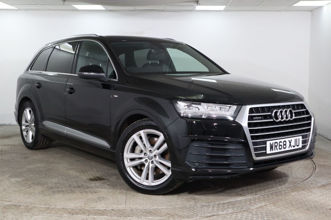 Main listing image - Audi Q7