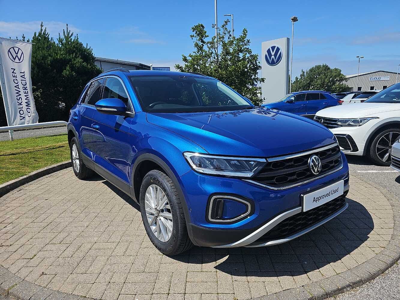 Main listing image - Volkswagen T-Roc