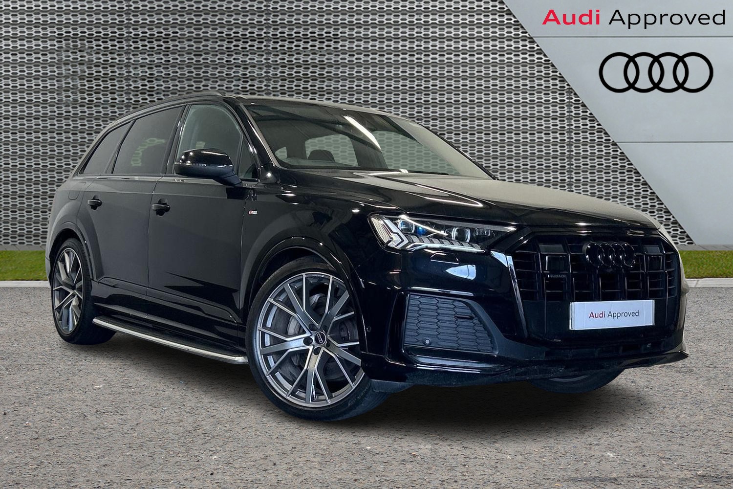 Main listing image - Audi Q7