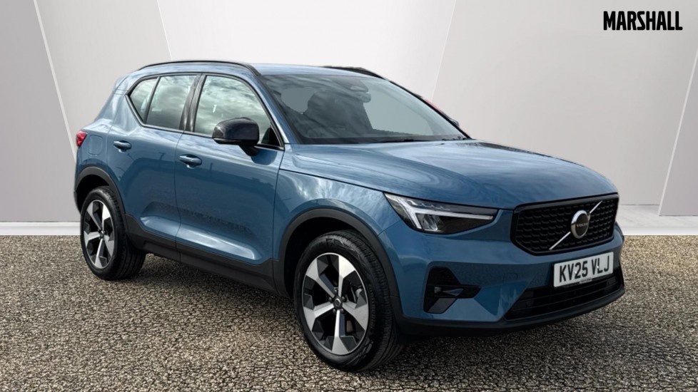 Main listing image - Volvo XC40