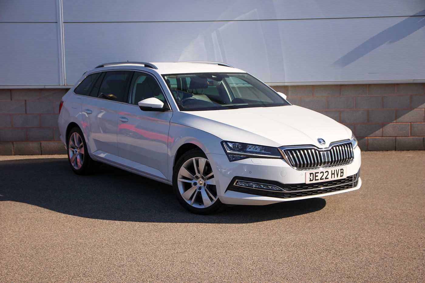 Main listing image - Skoda Superb Estate