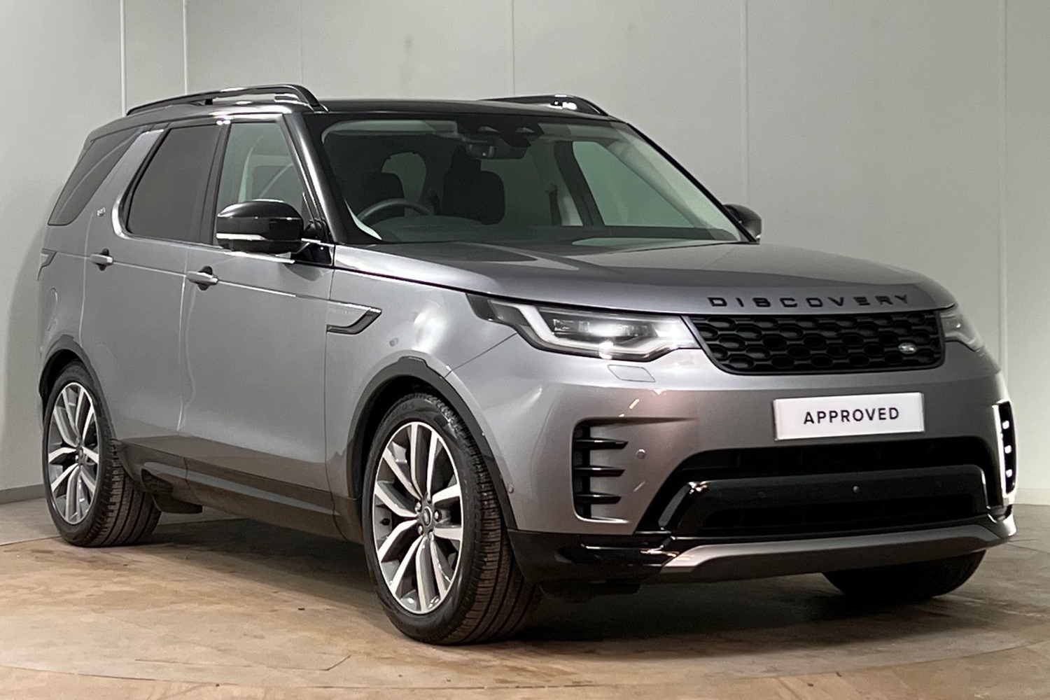 Main listing image - Land Rover Discovery