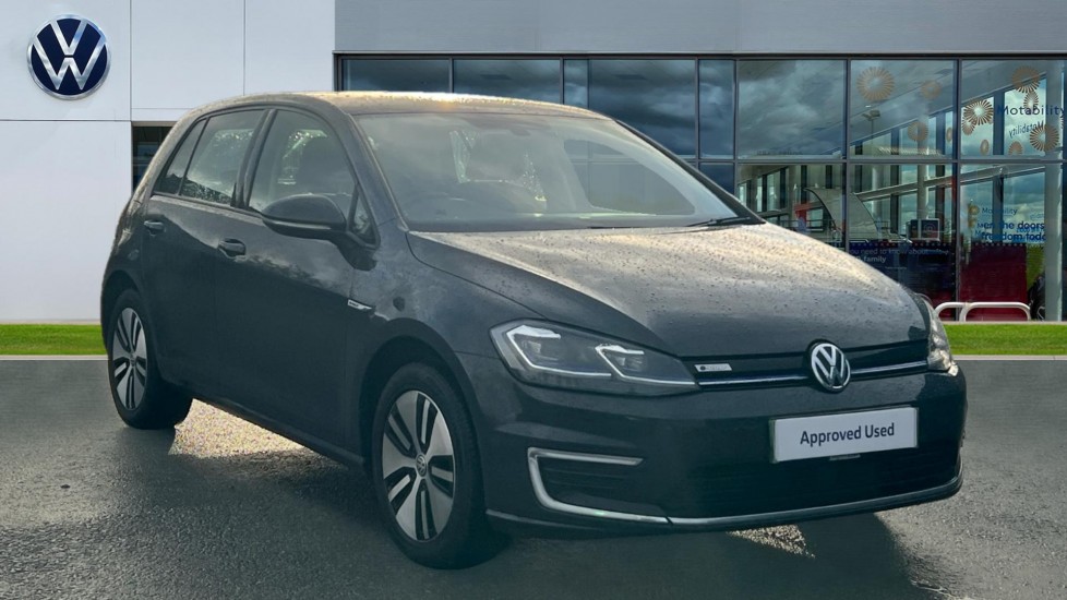 Main listing image - Volkswagen e-Golf
