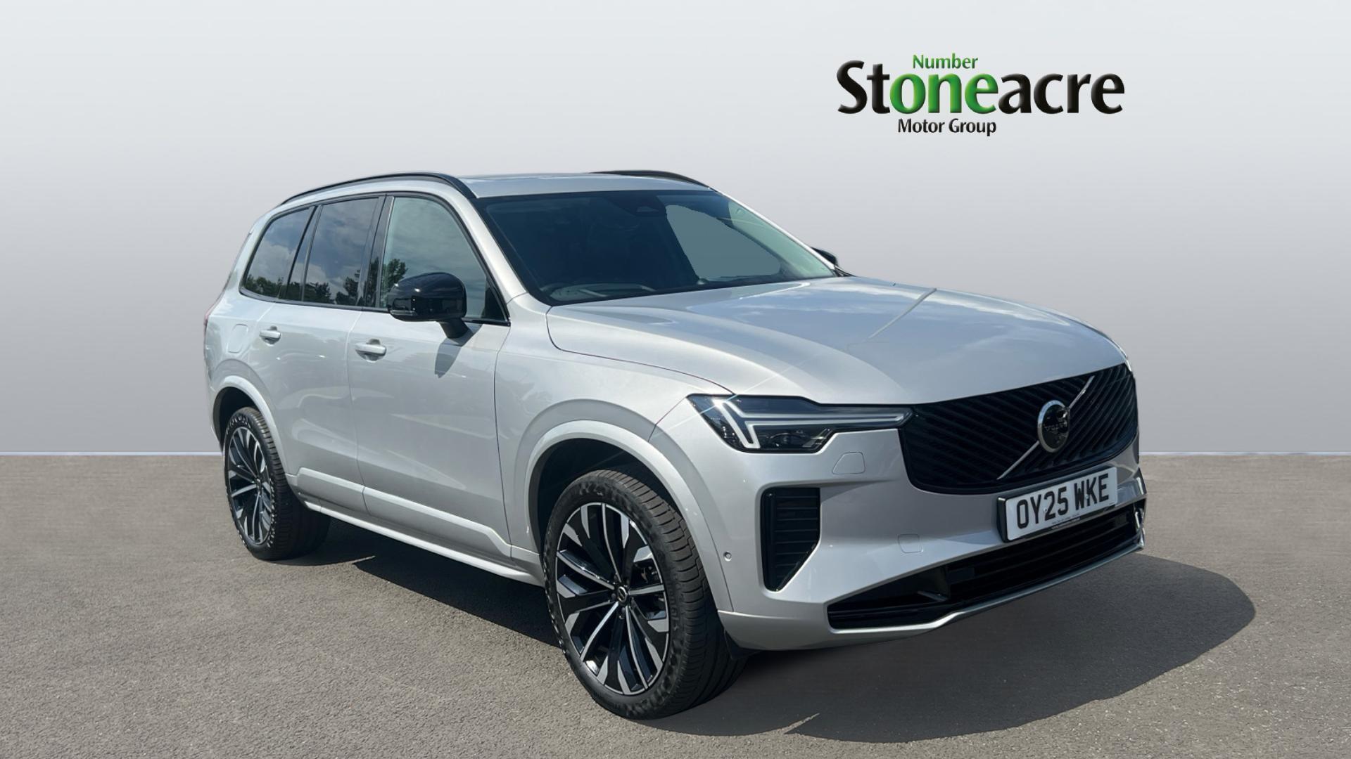 Main listing image - Volvo XC90