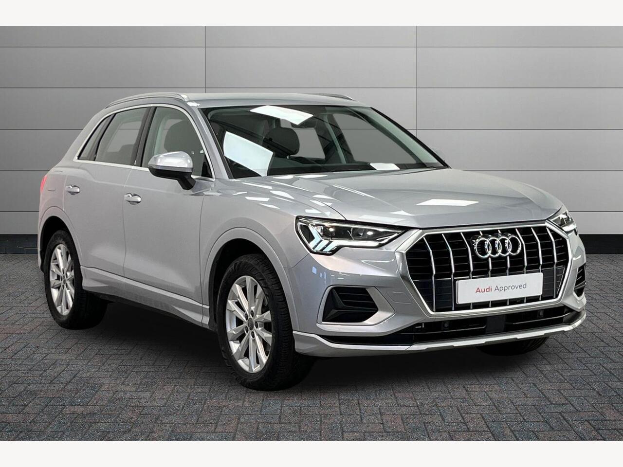 Main listing image - Audi Q3