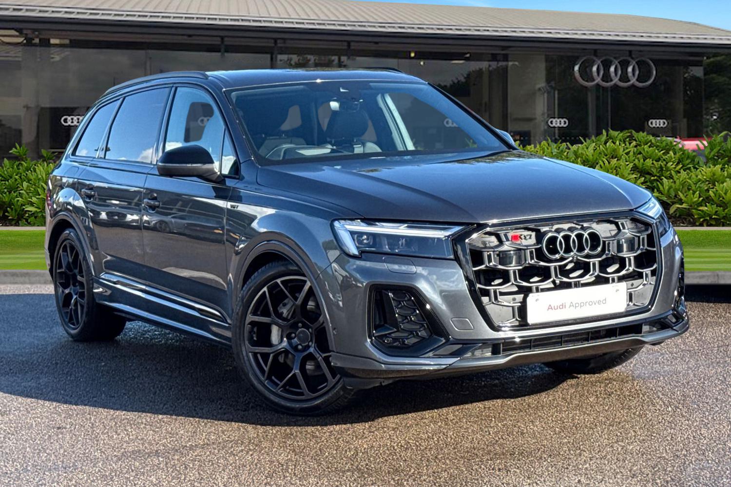 Main listing image - Audi Q7