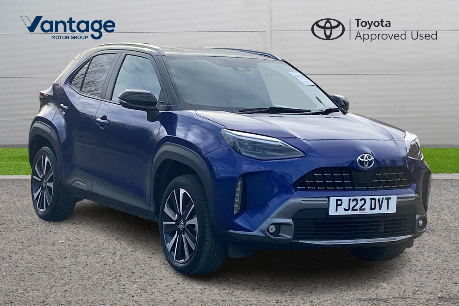 Main listing image - Toyota Yaris Cross