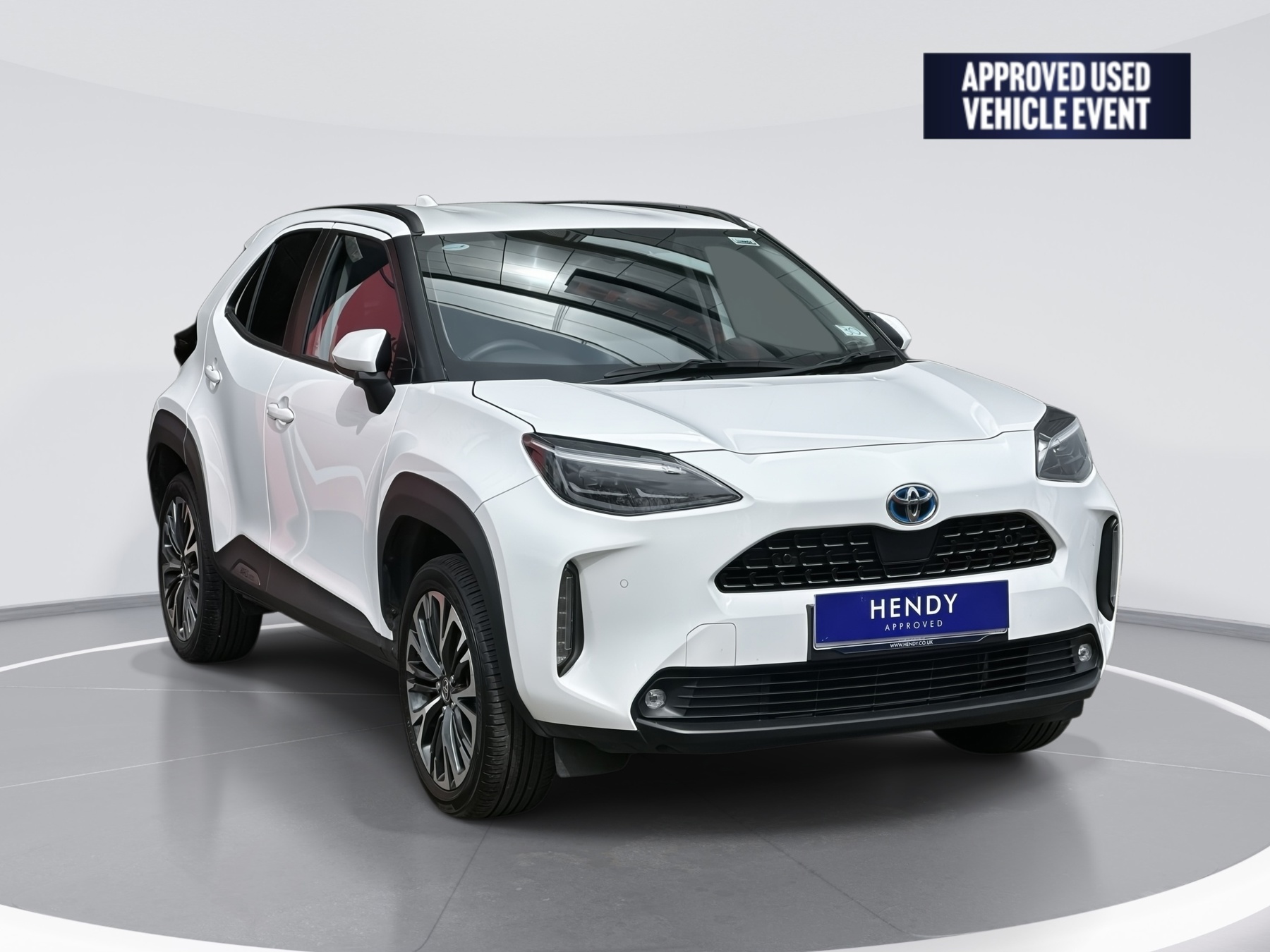 Main listing image - Toyota Yaris Cross