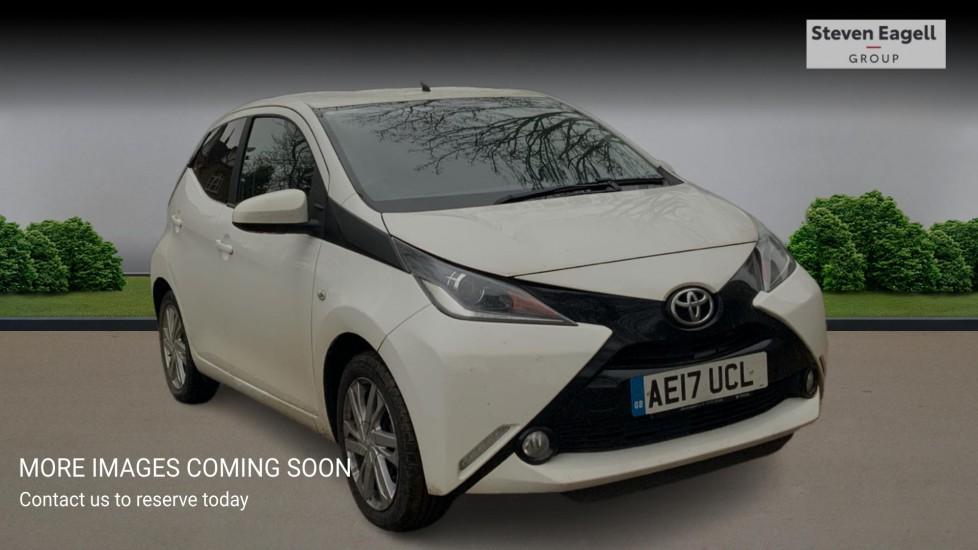 Main listing image - Toyota Aygo