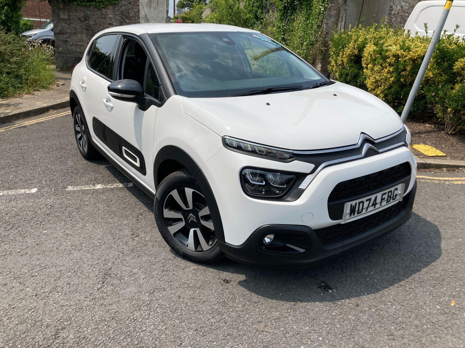 Main listing image - Citroen C3