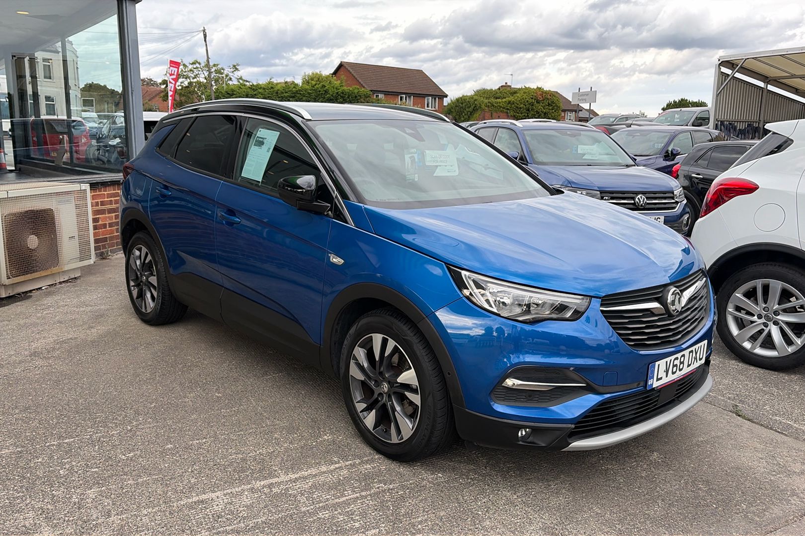 Main listing image - Vauxhall Grandland X
