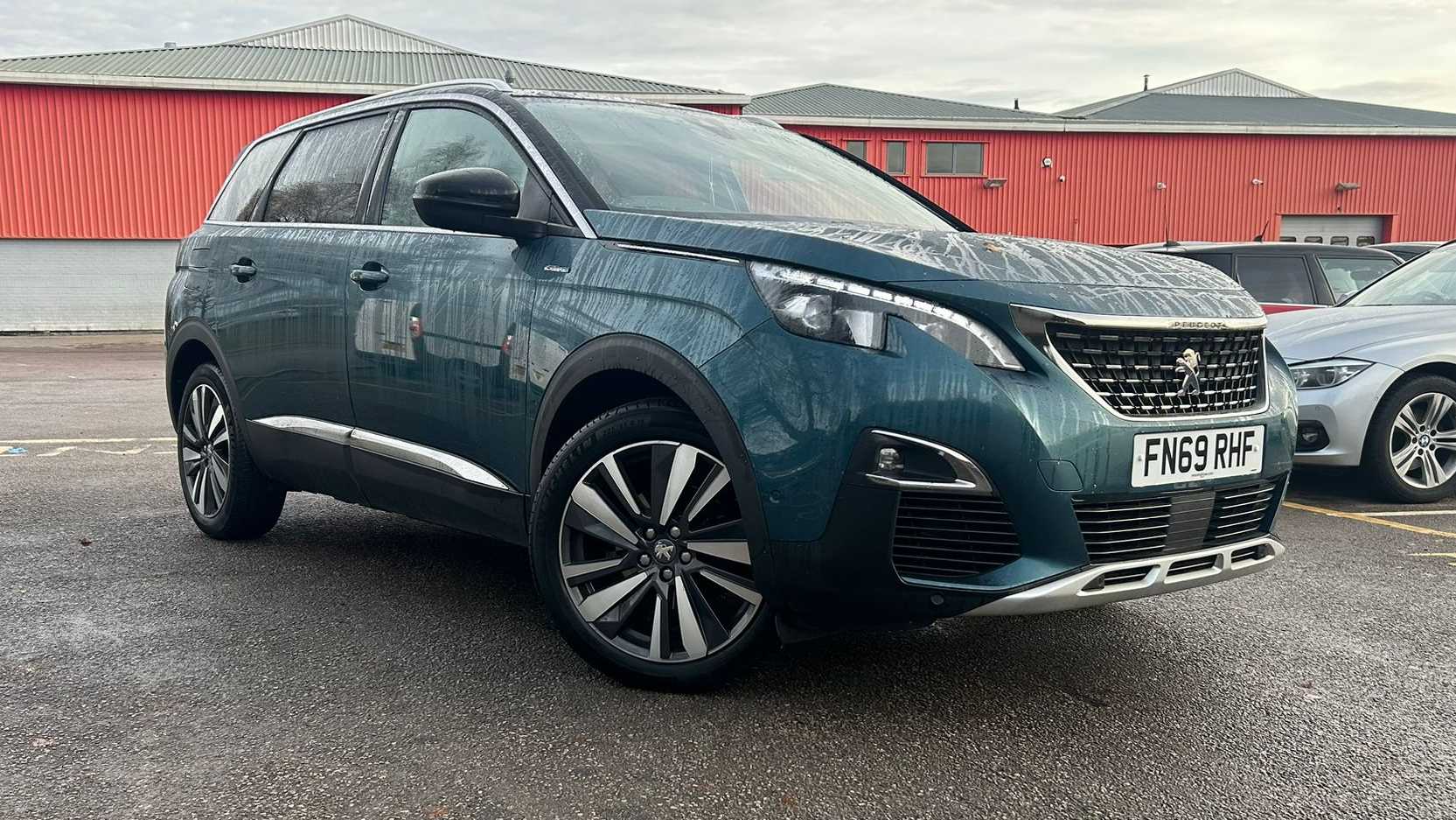 Main listing image - Peugeot 5008