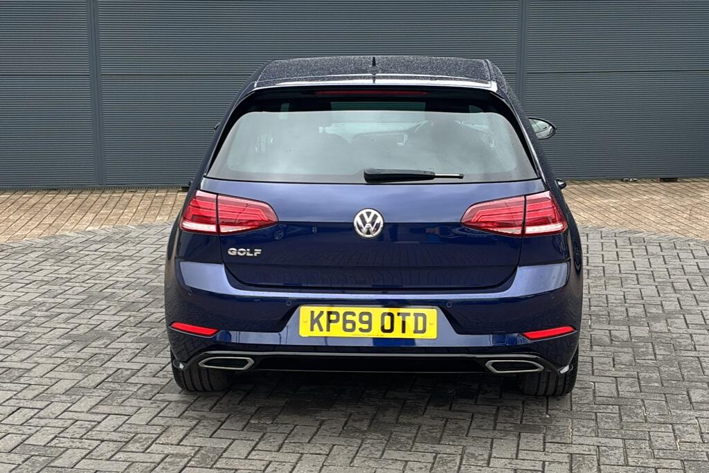 Main listing image - Volkswagen Golf