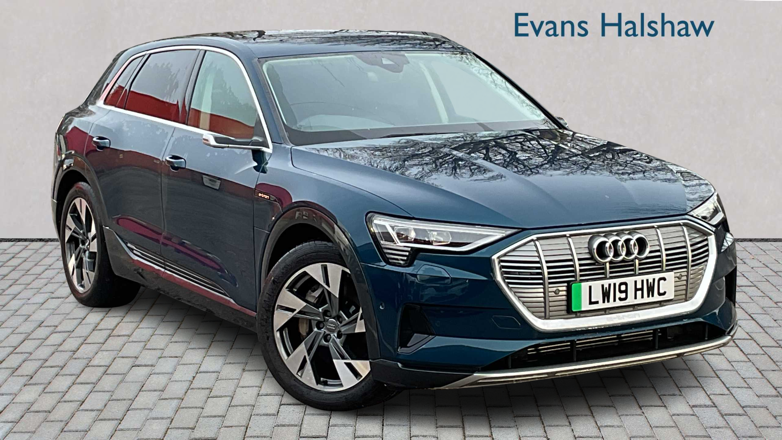 Main listing image - Audi e-tron